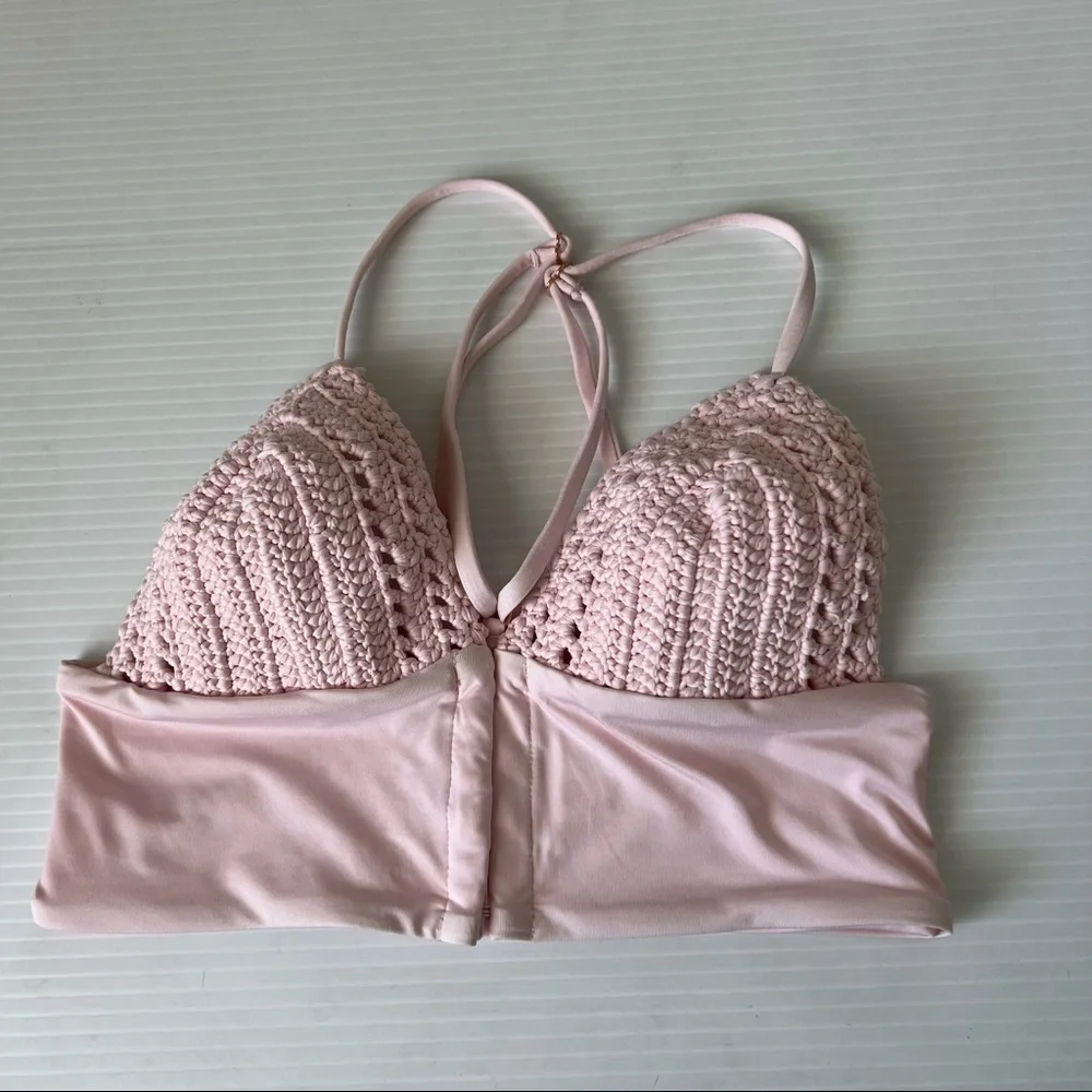 Frankie’s Bikinis Alya Crochet Bikini Top Pink, XS
